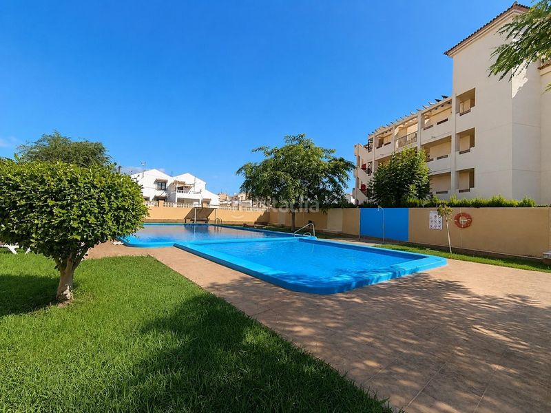 Foto bf198e79-67d9-46cf-a8cb-2f1a754823ca. Apartament amb piscina a La Florida Orihuela