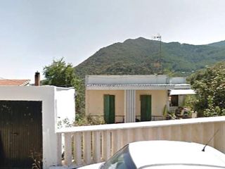 Chalet in Tiemblo (El). Tajuña 694