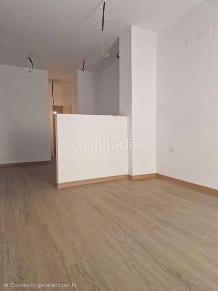 Foto d3a6d477-430b-49fe-85c1-93372462a9b1. Planta baixa a Centro Puerto Real