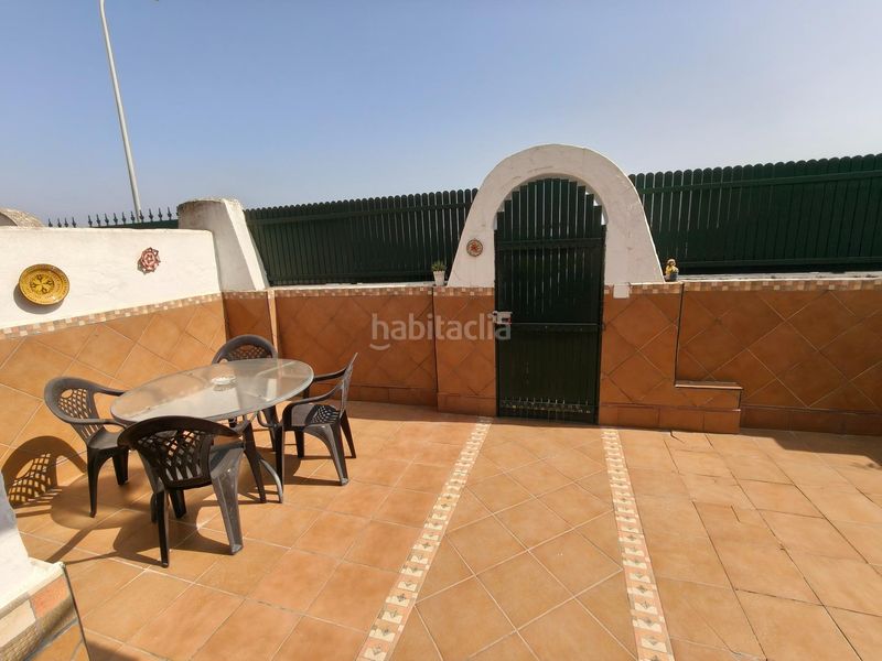Foto e833e488-5d9a-40b4-8ec6-a80cd7fff0da. Casa adossada a Centro Puerto Real