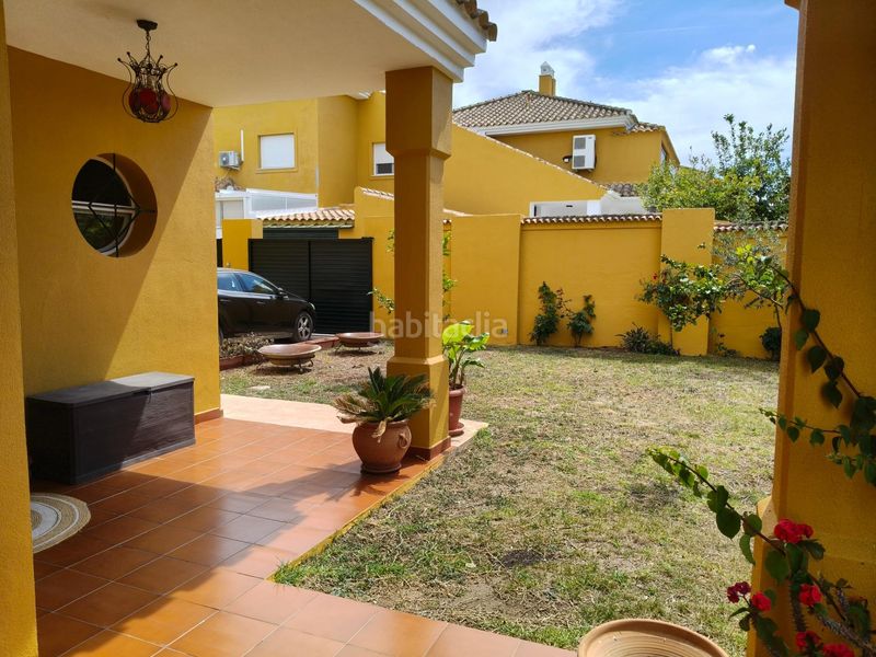 Foto 5f59bb86-b6e6-455b-8568-4a77a0448906. Casa adossada amb calefacció aparcament a Casines Puerto Real