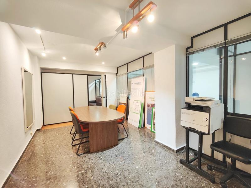 Foto 14a01b8e-db16-4740-b9d9-8ba37cd16805. Local comercial local en venta en calle langreo en Gijón