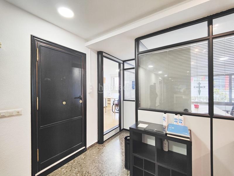 Foto 4ccf1bad-121d-4f5a-8d35-cfa3f96d2eb6. Local comercial local en venta en calle langreo en Gijón