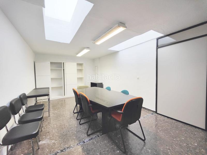 Foto 85a09184-5245-4006-ad83-0ccf956e7030. Local comercial local en venta en calle langreo en Gijón