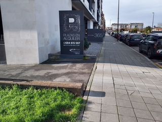 Lloguer Aparcament cotxe a Nuevos Roces. Plaza de garaje