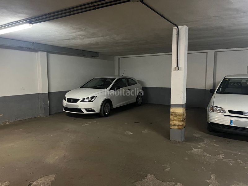 Foto e8ae301d-5ee5-4c2f-95ba-17ffee933df3. Aparcament cotxe a El Coto Gijón