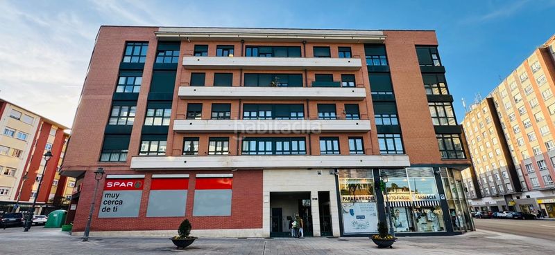 Foto 17a33818-fd29-4cb8-a6f5-9a4d2a0918a0. Apartament amb calefacció aparcament a Versalles Avilés