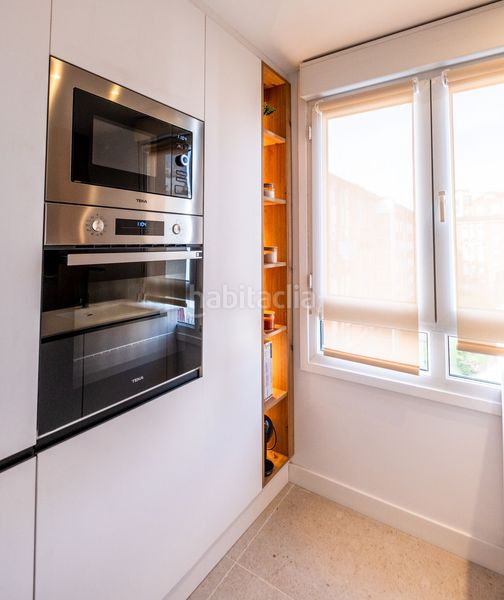 Foto 43a5a25f-baf0-49fa-9ca1-d7d09b55ad46. Apartament amb calefacció aparcament a Versalles Avilés