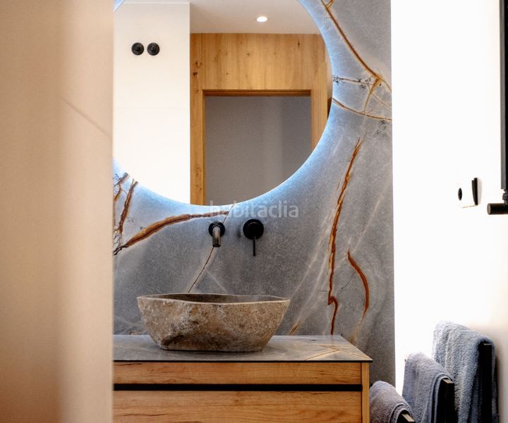 Foto 6892d99e-4c2c-426e-9a1b-723a25ea6453. Apartament amb calefacció aparcament a Versalles Avilés