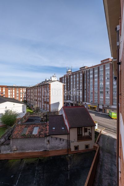 Foto d68f88aa-8719-41a7-9cc5-b366491c27f6. Apartament amb calefacció aparcament a Versalles Avilés
