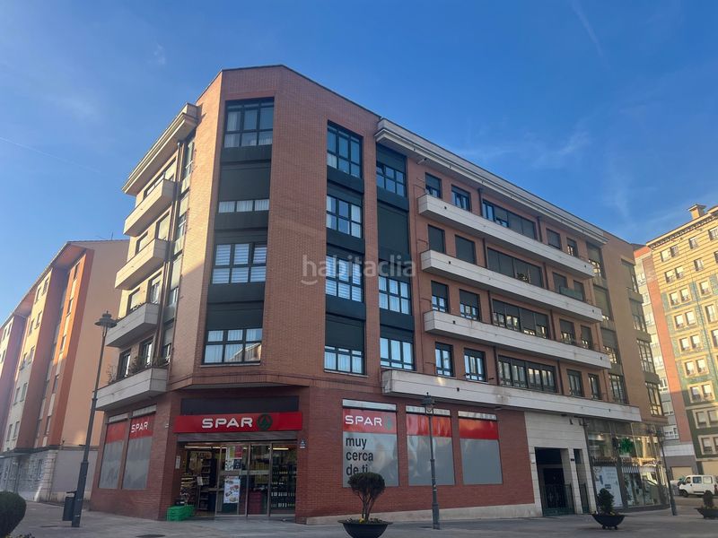 Foto e997ae87-e1f4-4207-8d2a-40987f41d90e. Apartament amb calefacció aparcament a Versalles Avilés