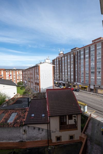 Foto ea0c75bb-4871-4e65-bf49-ed45443dec4b. Apartament amb calefacció aparcament a Versalles Avilés