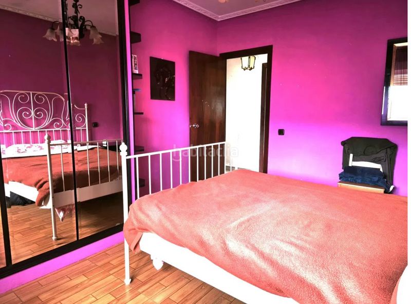 Foto befb8eae-5fde-46b5-a75d-414f478fe7c3. Casa amb calefacció a Fano Gijón