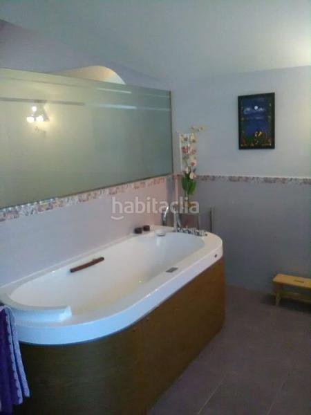 Foto 25a52fda-ceef-4a1c-a9d7-97e8a976e791. Chalet con parcheggio in Condado de Treviño