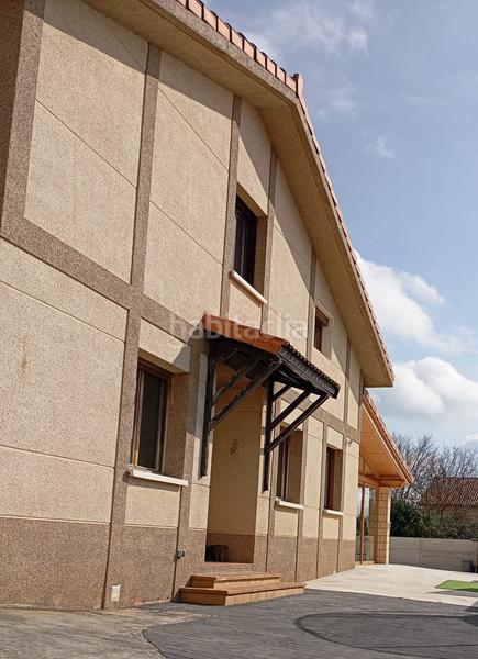 Foto 9ec98e74-8db1-4299-831c-70b666574094. Chalet con riscaldamento parcheggio in Condado de Treviño