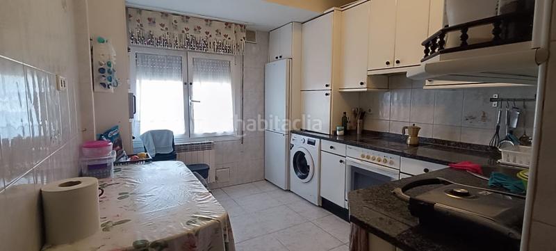 Foto 2720428c-c92d-4ba1-96e7-bc2206fd8095. Flat with heating in El Pilar Vitoria - Gasteiz