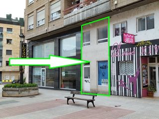 Local Comercial a Torrelavega - Calle La Viña
