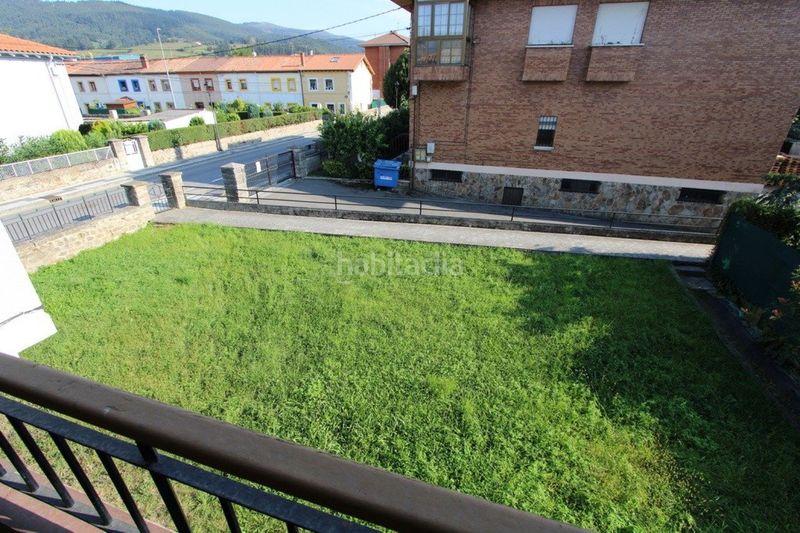 Foto 88f505d4-a9ad-41b1-92d8-5c17076ac489. Casa a los corrales de buelna - calle mies de la hoya 19 a Corrales de Buelna (Los)