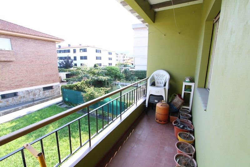 Foto ed5754d0-a5f8-49fb-bc70-c703c66284f9. Casa a los corrales de buelna - calle mies de la hoya 19 a Corrales de Buelna (Los)