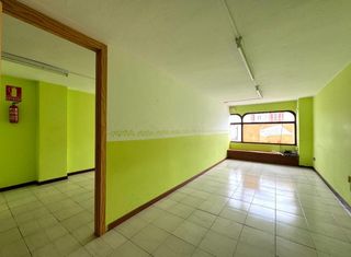 Business premise in Los corrales de buelna - felisa campuzano 21. Local comercial instalado en la pontanilla  los corrales de buen