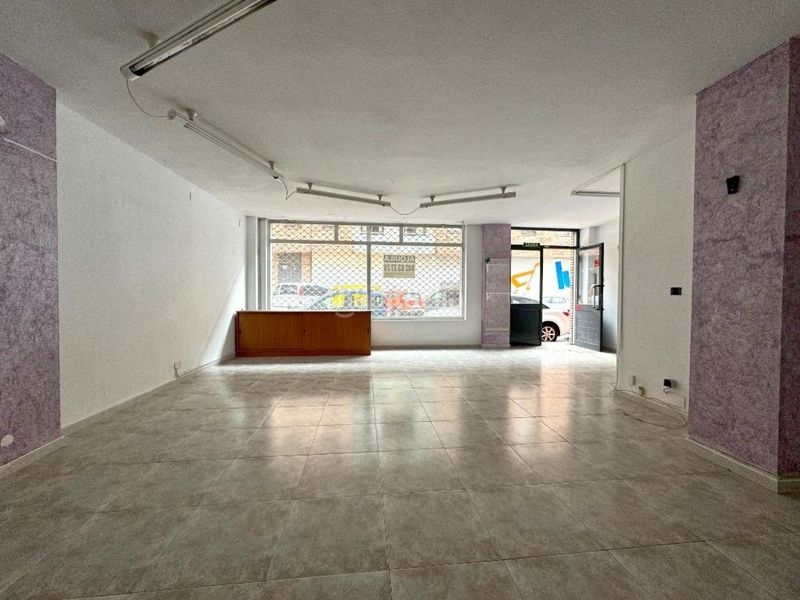 Foto b6d1de0d-8abe-4b33-9632-69dc0730ba16. Lloguer local comercial a los corrales de buelna - calle la paz a Corrales de Buelna (Los)