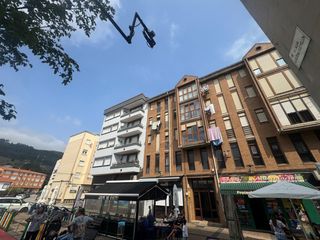 Lloguer Local Comercial  Los corrales de buelna - calle calle de las navas de tolosa, 2. Oficina en el centro de los corrales de buelna.