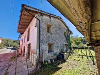 Casa adossada  San juán de raicedo - san juan raicedo 63. Casa con huerta en arenas de iguña cantabria.
