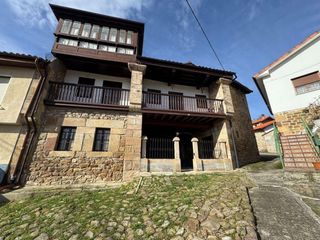 Maison jumelée  Pedredo - pedredo 96. Casa tradicional montañesa en valdeiguña  cantabria.
