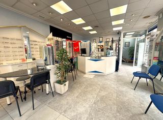 Transfer Business premise  Los corrales de buelna - calle de aragón. Traspaso de óptica líder con 35 años de trayectoria en los corra