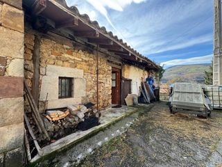 Casa aparellada  Pedredo - pedredo 93. Cabaña y huerto en arenas de iguña