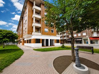 Flat  Los corrales de buelna - asturias. Últimos apartamentos a estrenar en los corrales de buelna.