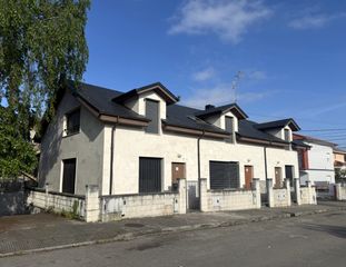 Casa adossada a Tanos - Calle TANOS
