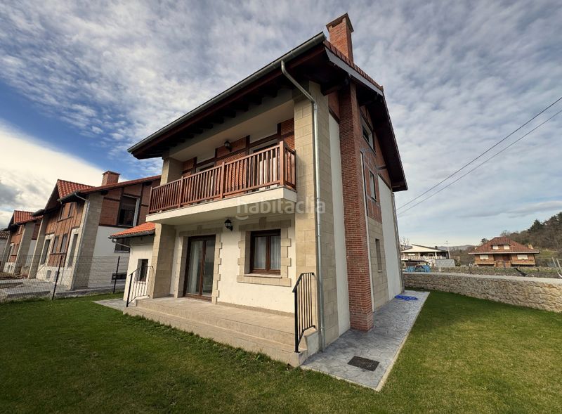 Foto 7901e14e-5dd9-4429-90b4-4f8b1fe14056. Casa aparellada 203m<sup>2</sup> a Molledo