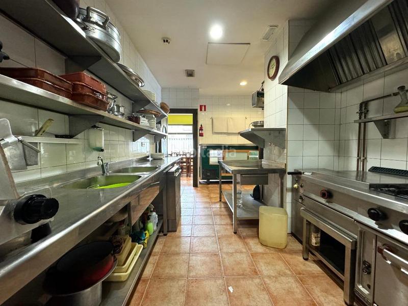 Foto 5cc8249f-fbfb-471a-8e03-7573761b63ea. Local comercial a menendez pelayo 6 a Corrales de Buelna (Los)