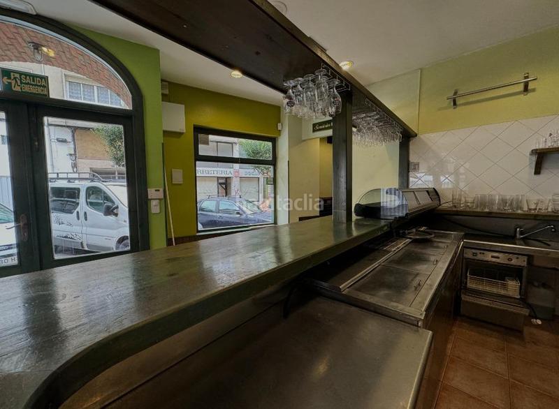 Foto 99750414-463b-4105-8d7c-910ffd54e9f3. Local comercial a menendez pelayo 6 a Corrales de Buelna (Los)