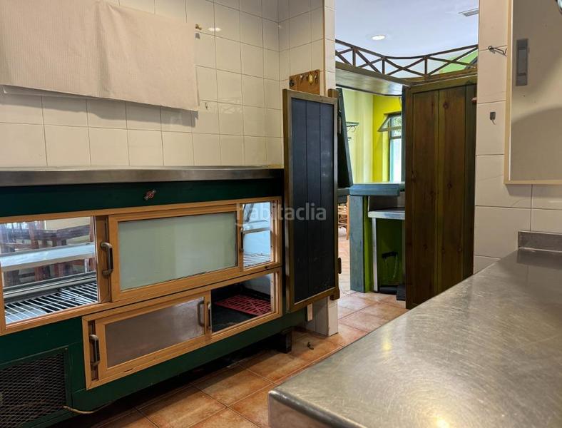 Foto a38cf6c4-2d07-4d4e-9017-a1bea550bd04. Local comercial a menendez pelayo 6 a Corrales de Buelna (Los)