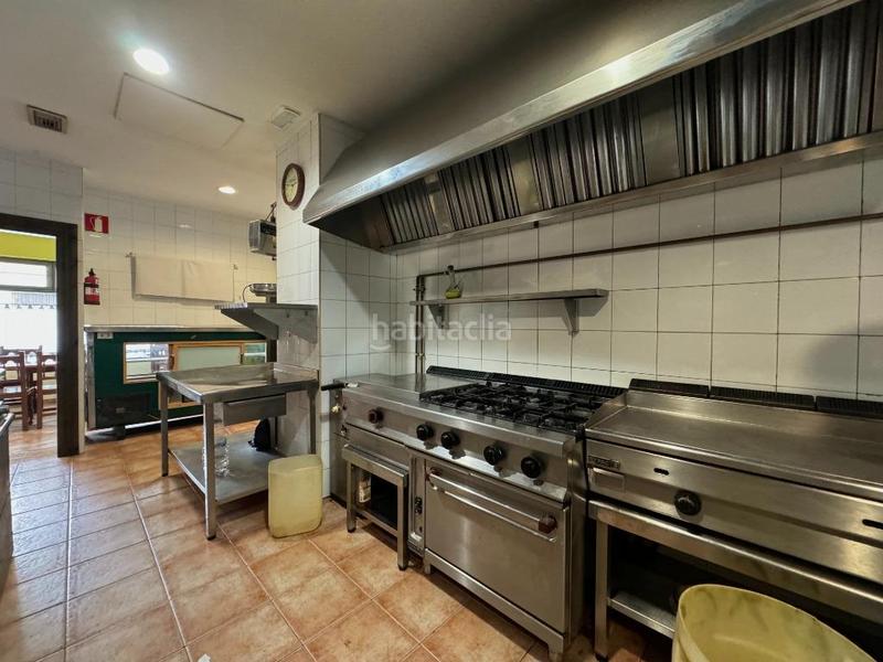 Foto b0af8906-1853-432f-84eb-e28ea806755e. Local comercial a menendez pelayo 6 a Corrales de Buelna (Los)