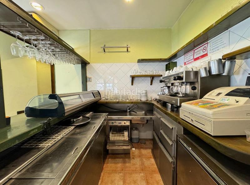 Foto fa5f77ee-44b4-451b-8c69-bb7e25d6629c. Local comercial a menendez pelayo 6 a Corrales de Buelna (Los)