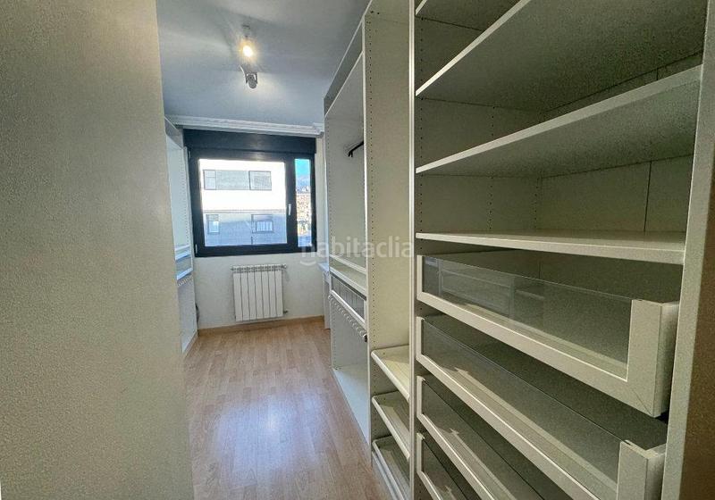 Foto 7a063fd1-7f55-4dd0-bd3e-17a7a16c1ad0. Pis a jose maria pereda 46 a Corrales de Buelna (Los)