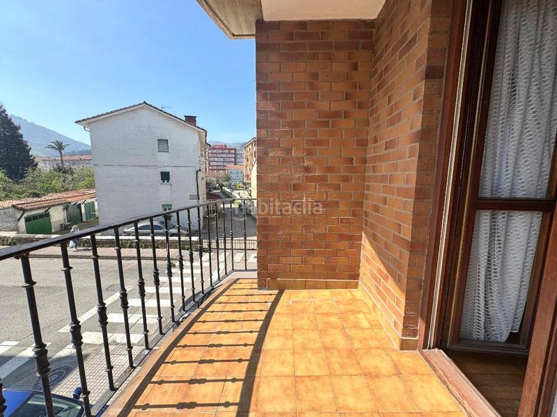 Foto 46d7c940-ca20-48b8-9959-51187248eccc. Piso en calle felisa campuzano 8 piso de 4 dormitorios en el centro de los corrales de buelna. en Corrales de Buelna (Los)