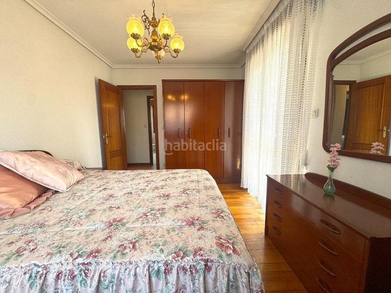 Foto d5f0ee31-6421-4f9d-9c33-705d006dee07. Piso en calle felisa campuzano 8 piso de 4 dormitorios en el centro de los corrales de buelna. en Corrales de Buelna (Los)