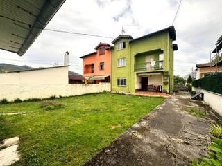 Casa a Calle virgen del mar 4. Exclusiva vivienda de tres plantas con amplio jardín y garaje pr