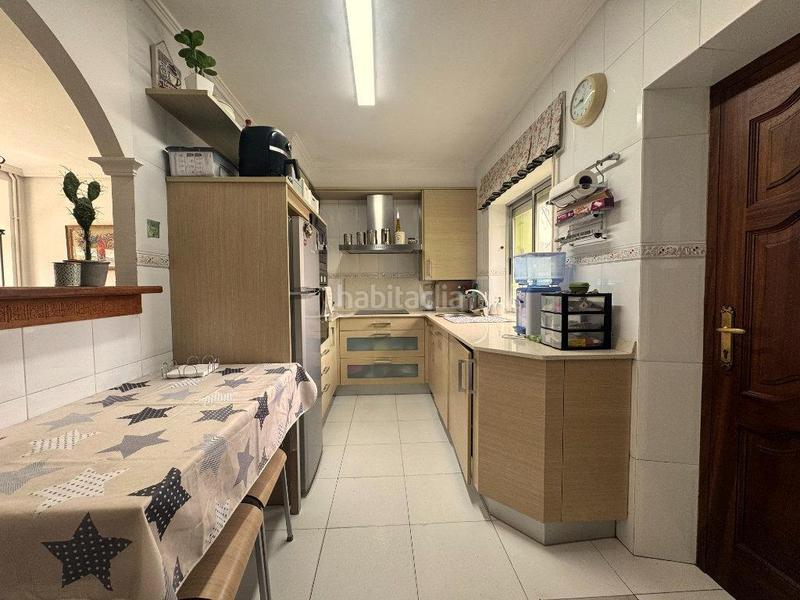 Foto 745782ef-59a7-43a8-8476-0990be3d50e5. Casa in calle virgen del mar 4 in Corrales de Buelna (Los)