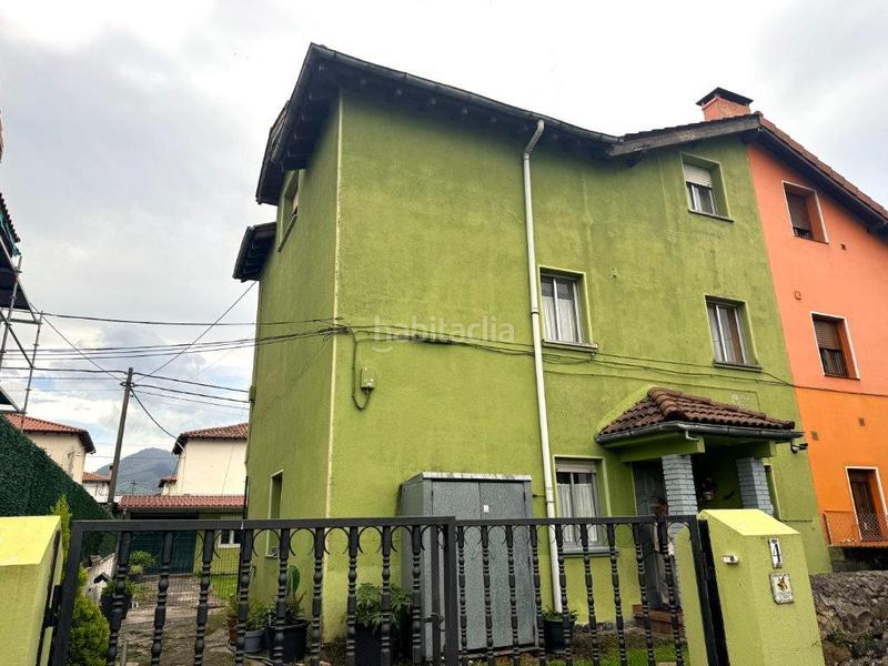 Foto f30e37d1-02fd-4c5f-bc37-e96e372e007e. Casa in calle virgen del mar 4 in Corrales de Buelna (Los)