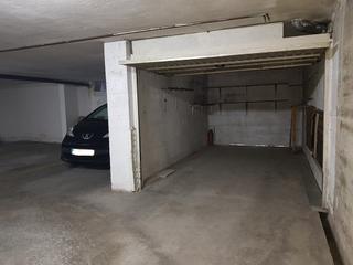 Lloguer Aparcament cotxe a Calle condesa forjas de buelna 11. Plaza de garaje cerrada próxima al centro de los corrales de bue