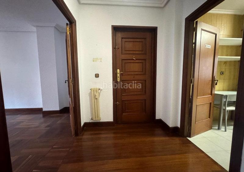 Foto 0ba79fc5-3d91-46d7-9855-d979f40fe56e. Appartamento in calle julian ceballos 15 in Centro Torrelavega