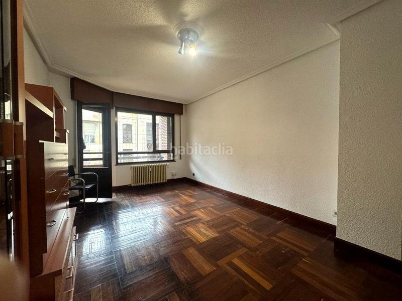 Foto 17b47516-a141-41f0-a033-88ce270facfd. Appartamento in calle julian ceballos 15 in Centro Torrelavega