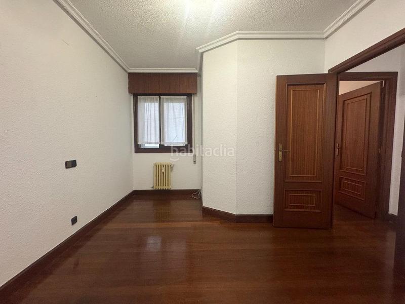 Foto e3dd0591-dee5-4f47-8248-43e02fe76492. Appartamento in calle julian ceballos 15 in Centro Torrelavega