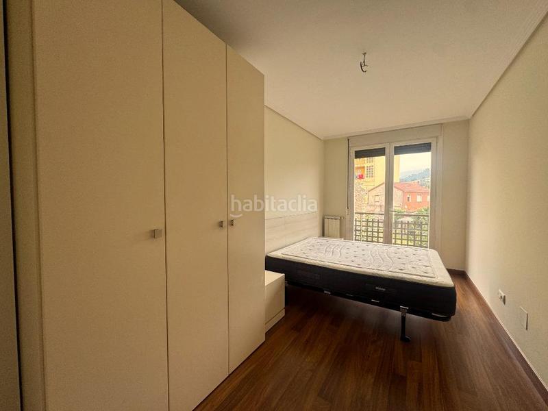 Foto d0a86569-7f00-40ea-bfbf-f619fb35def7. Piso en jose m quijano 4 piso con garaje y buhardilla en los corrales de buelna. en Corrales de Buelna (Los)