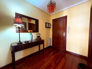 Location Appartement à Muriago 1001. Piso de tres dormitorios con garaje en los corrales de buelna.